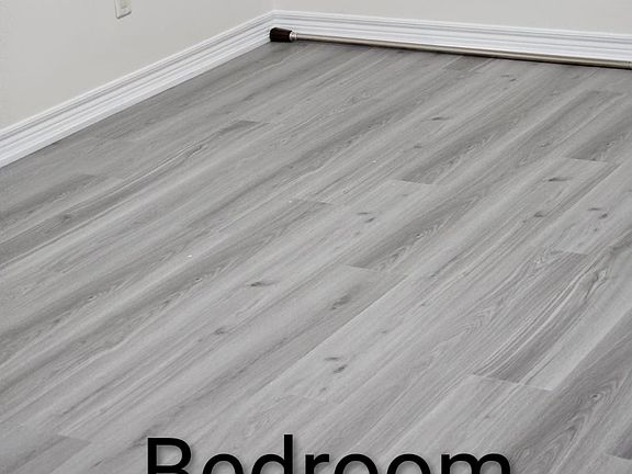 3rd image of 310 Burnhamthorpe Rd W #503