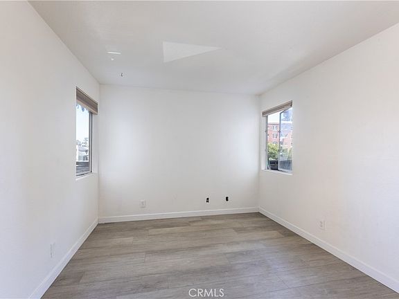5th image of 327 Chestnut Ave APT 201