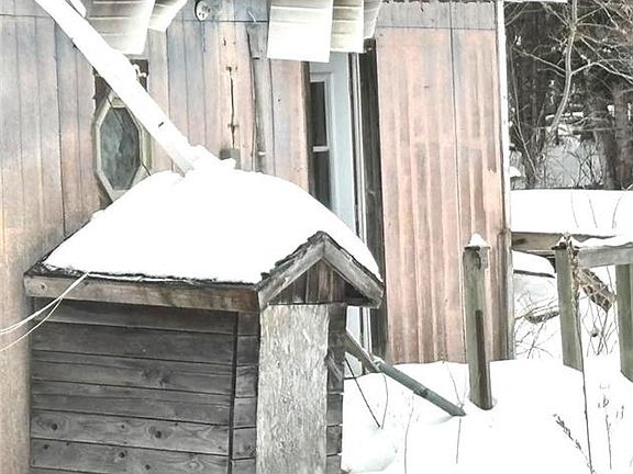 4th image of 132 Taxis River Rd