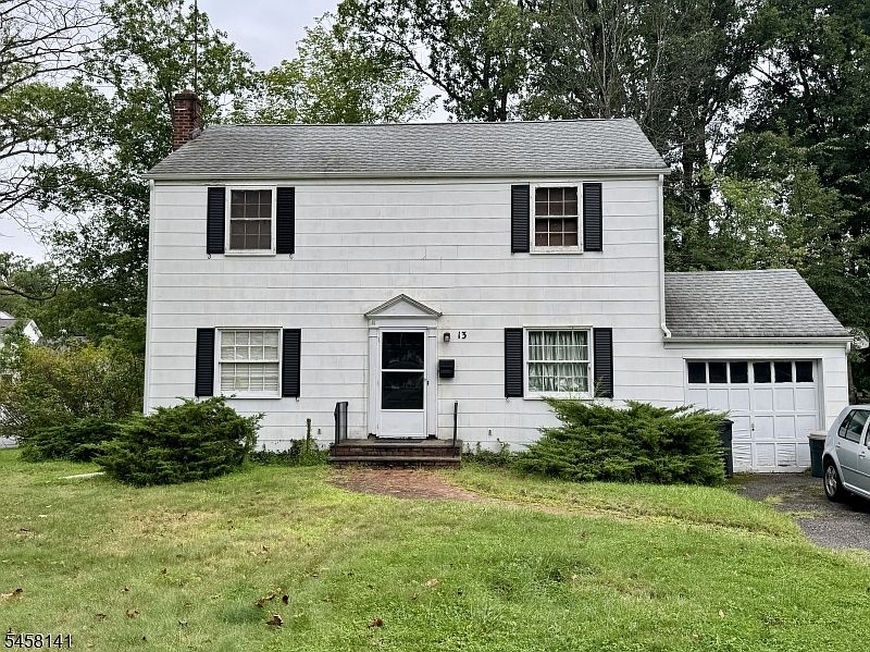 2nd image of 13 Wellington Rd