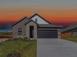 557 Waterford Park Blvd, Weatherford, TX 76087