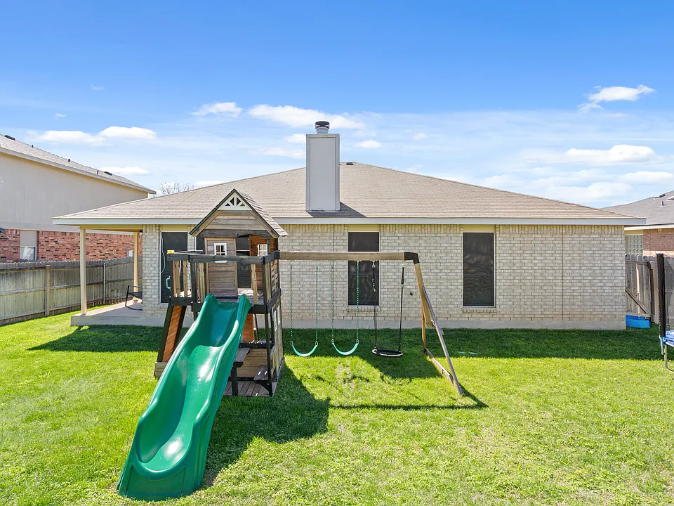 709 Bighorn Dr