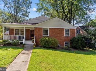 5534 17th St N, Arlington, VA 22205