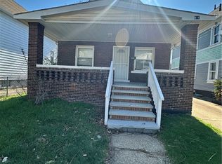 816 London Rd, Cleveland, OH 44110