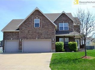 4209 NE Suwannee Dr, Lees Summit, MO 64064