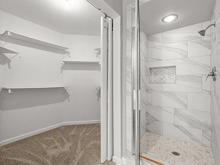 4219 Harvest Point Dr — Photo 25