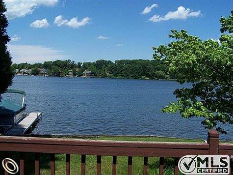 Indiana 644 Thompson Lake.JPG