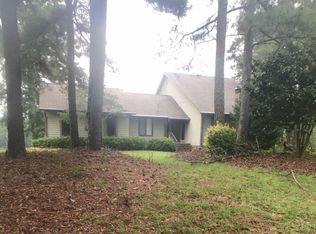 9072 Green Pines Ct, Douglasville, GA 30134