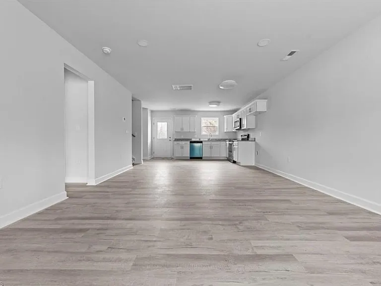 3902 Fairall Dr — Photo 6