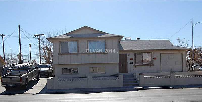 1st image of 812 N Wallace Dr
