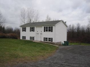 2261 Ridge Rd, Ontario, NY 14519