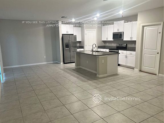 4th image of 11171 Riley Pines Cir