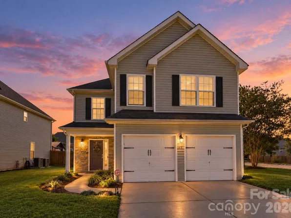 648 Winding Branch Rd, Rock Hill, SC 29732
