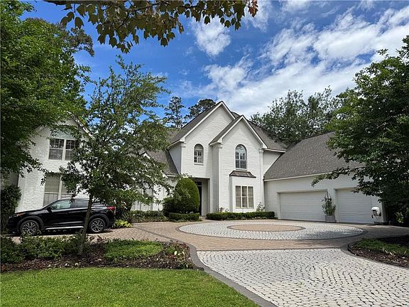 2nd image of 5 Heron Ln