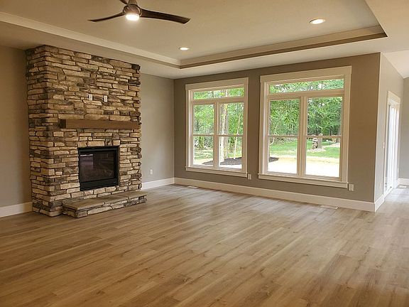 5th image of 227 Fawn Meadows Ave