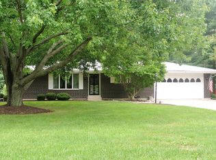 7 E Highland Dr, Bristol, IL 60512