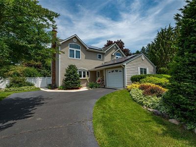 28 Arcadia Drive, Dix Hills, NY, 11746