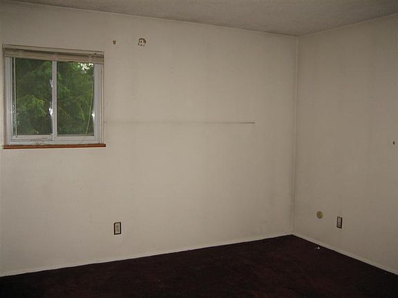5th image of 5113 Elyria Ln