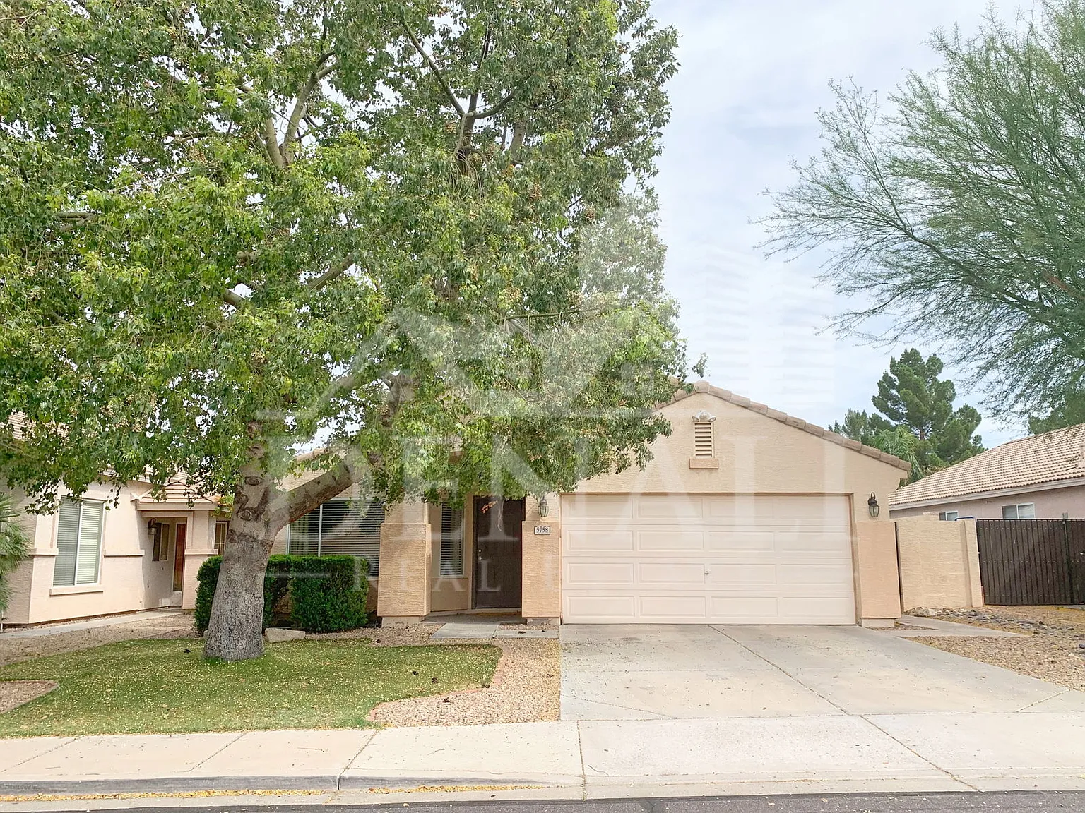 3 bed, 2.0 bath, 1537 sqft, $2,295 — Photo 1