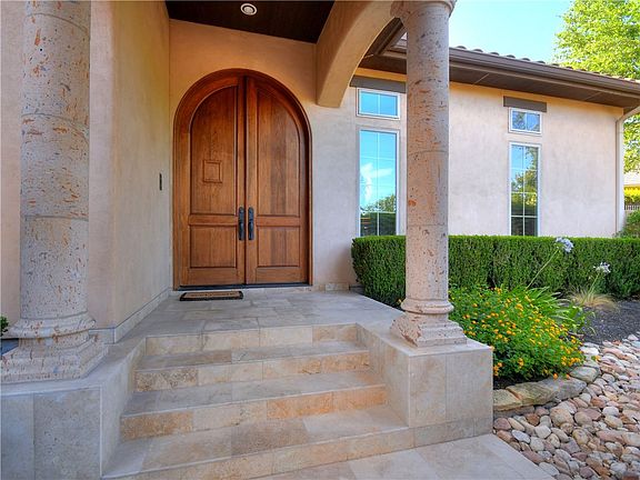 4th image of 2632 University Club Dr