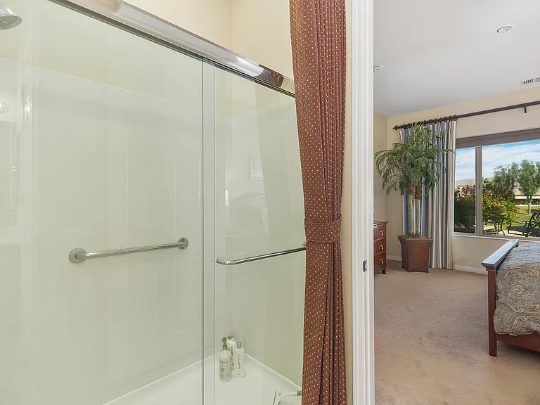 81126 Avenida Lorena — Photo 21