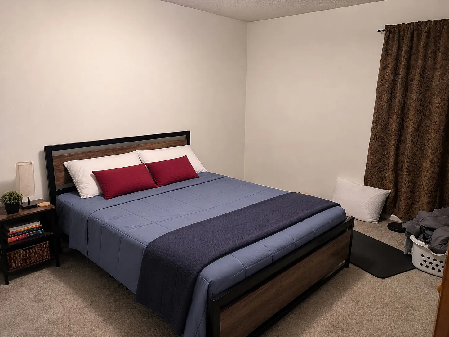 2 bed, 1.5 bath, 1128 sqft, $2,000 — Photo 3