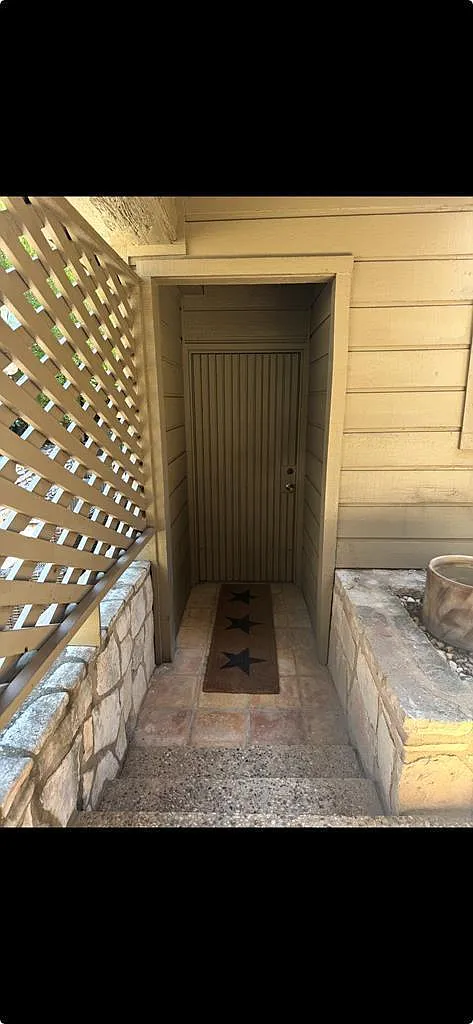 1 bed, 1.0 bath, 480 sqft, $1,200 — Photo 1