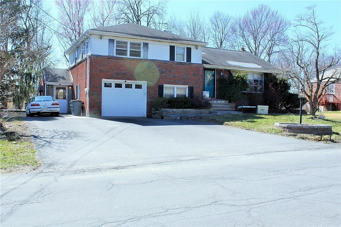 12 Park Hill Drive photo 1
