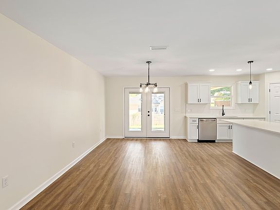 5th image of 2823 Rocky Branch Rd