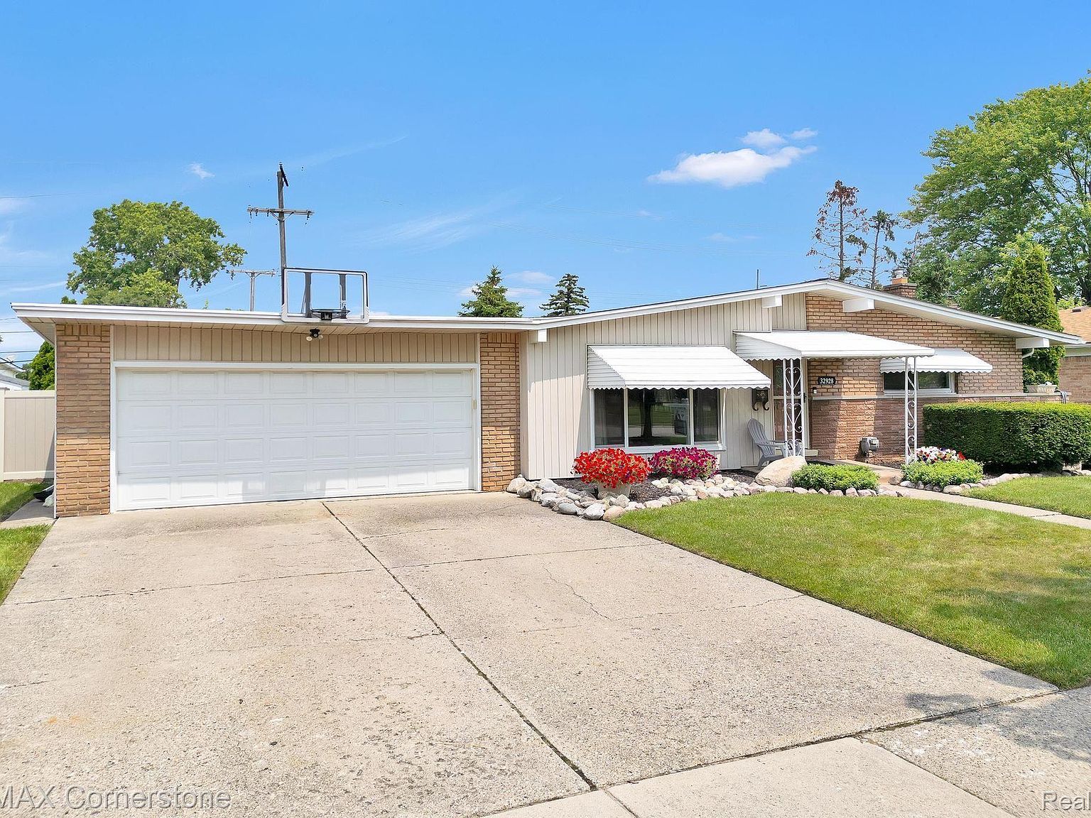 32928 Avondale St, Westland, MI 48186 | Zillow