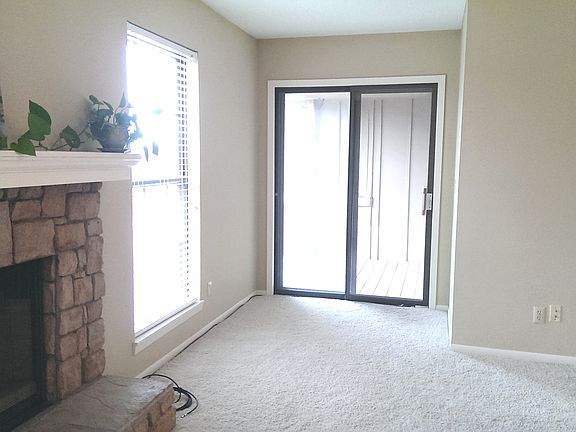 patio door to balcony