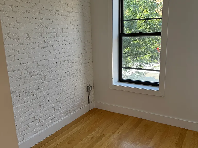5424 5th Ave #1 — Photo 5