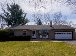 15 Overlook Dr, Hilton, NY 14468