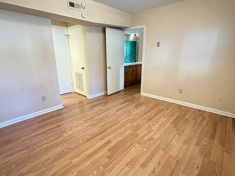 186 Union St N #5COACHHOUSE — Photo 4
