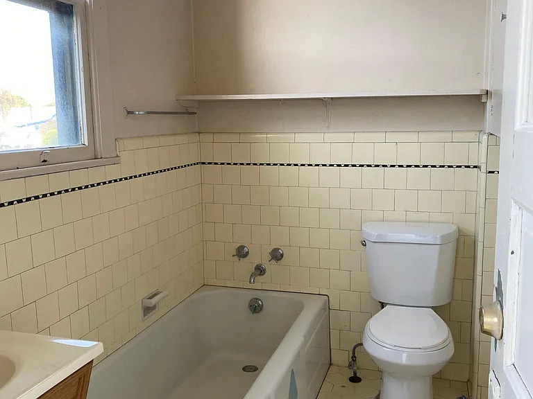 307 E Ocean Ave — Photo 12