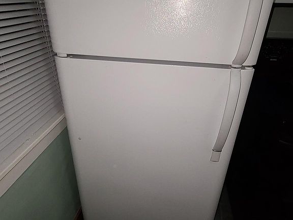 4th image of 5103 W Wells St #5103