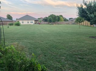 124 Bronze Cv, Jarrell, TX 76537