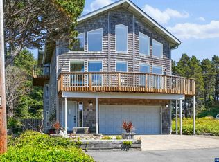 3460 Lincoln Ave, Depoe Bay, OR 97341