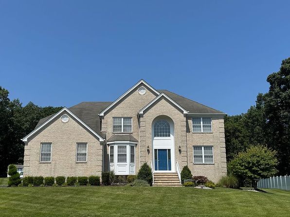30 Summerhill Ave