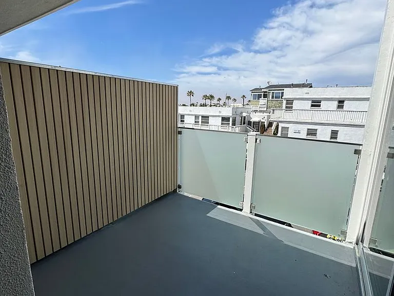 Sea Skiff Apartments Best Ocean View in Hermosa Beach — Photo 26