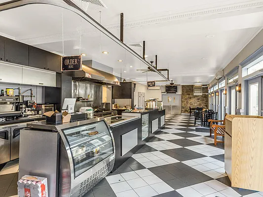 Sold by Re/Max In The City | media 14