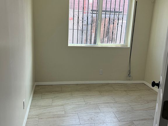 4th image of 6226 Marbrisa Ave #6226