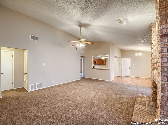 5th image of 5927 Woodridge Cv