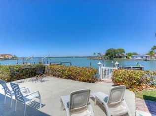 16111 4th St E, Redington Beach, FL 33708