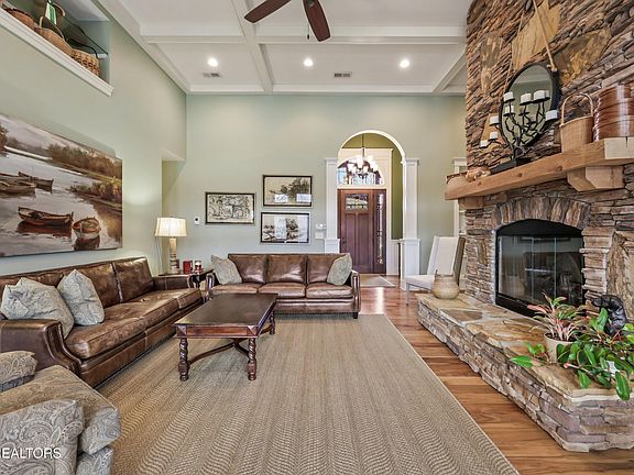 4th image of 169 Helms Ferry Rd