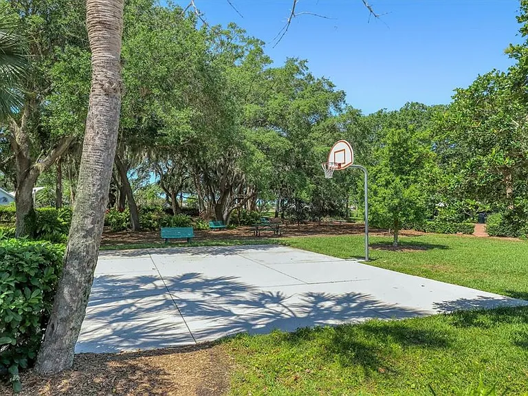 1580 Jasper Ct — Photo 36