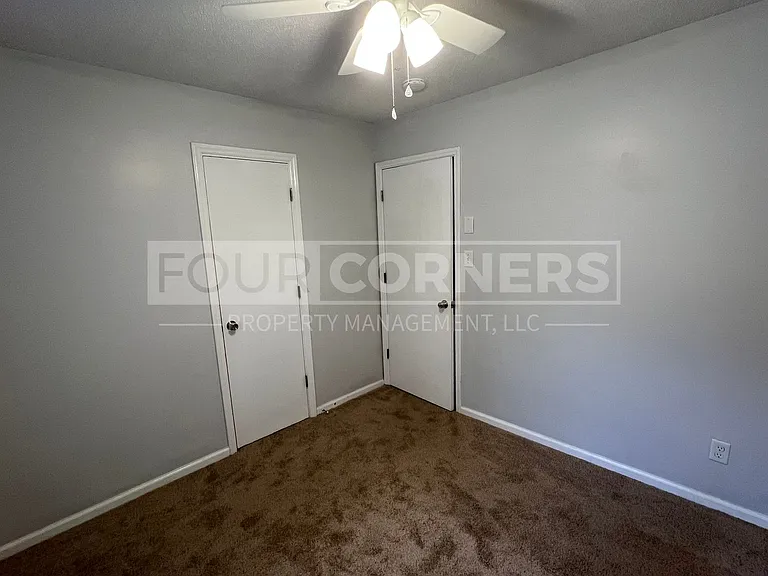 1409 Waterloo Dr — Photo 9