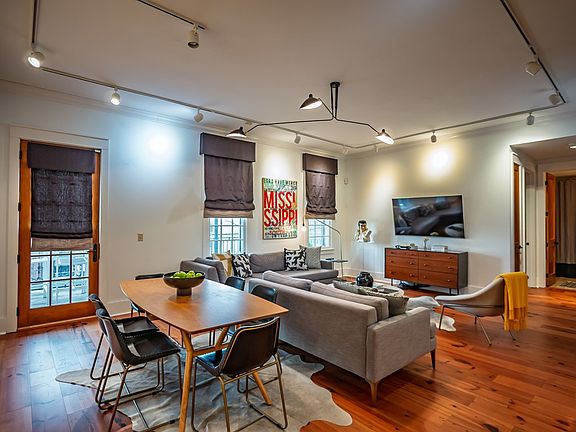 5th image of 1300 Van Buren Ave Unit 312