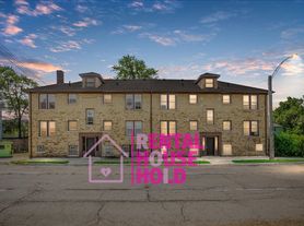 14800 Vernor Hwy, 9