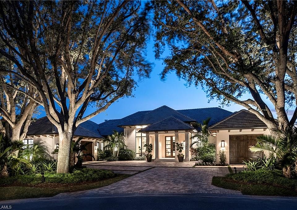 1st image of 702 Tamarind CT